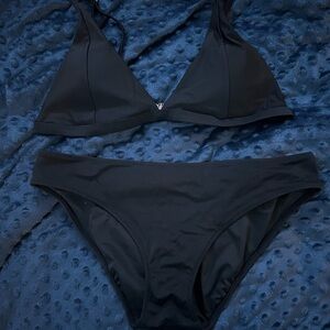 Simple black bathing suit set